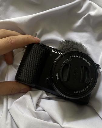 Фотоаппарат ZV-e10 Sony