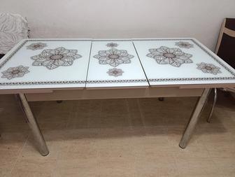 Кухонный стол