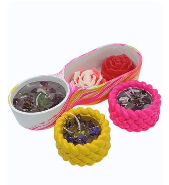 Набор свечей с подсвечниками