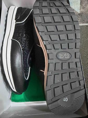 Продам осень ботинки