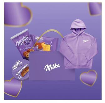 Шоу бокс с эксклюзивным мерчем от Qazaq Republic and Milka