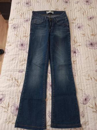 Продам джинсы