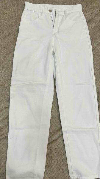 Все вещи аккуратные, в отличном состоянии.