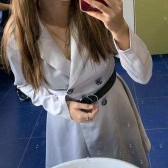 Платья