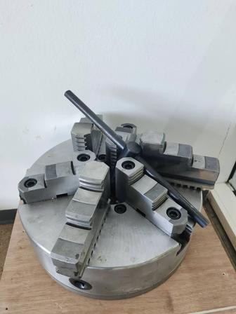 Патрон токарный