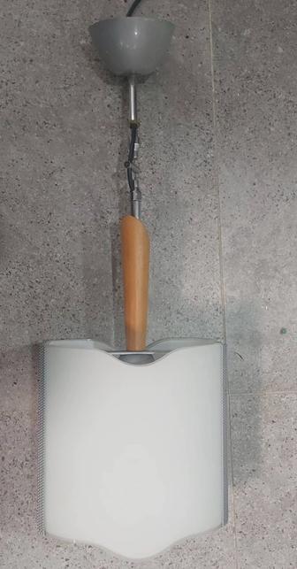 Продам светильники люстры 3 шт