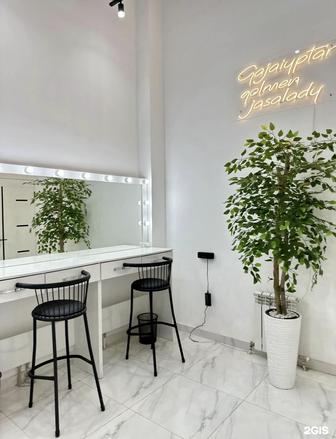 Сдается место визажиста (бровист)