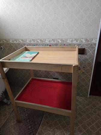 Пеленальный столик