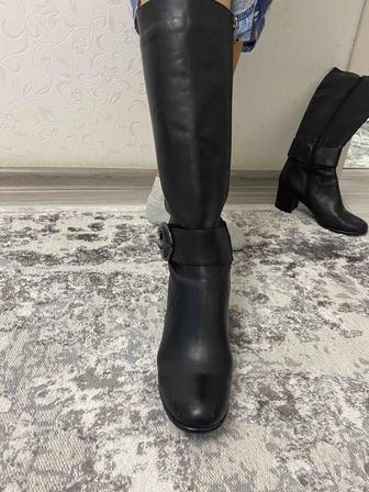 Продам женские осенние сапоги