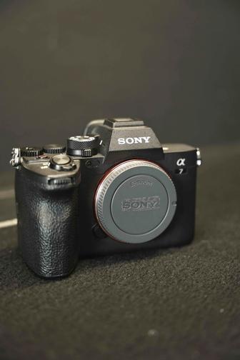 Камера Sony A7IV и клетка SmallRig