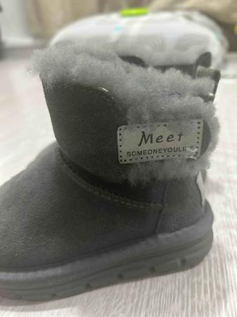 Детские угги за 8000т