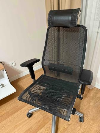 Компьютерное кресло