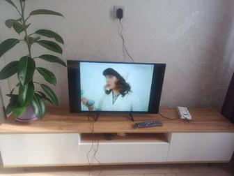 Смарт телевизор диагональ 72 интернет есть в отличном состоянии