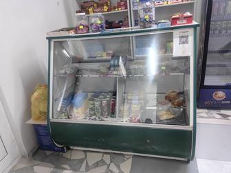 Холодильник витринный