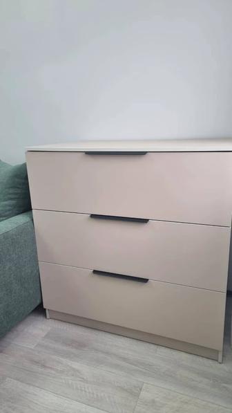 Продам комод.