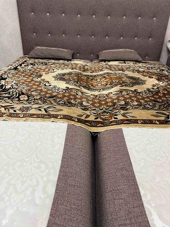 Двухспальная кровать