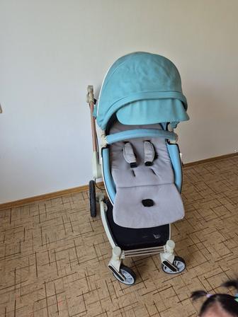 Коляска с люлькой Hot mom