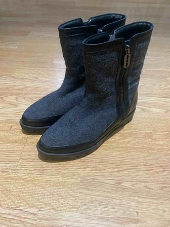 Продам зимние сапоги