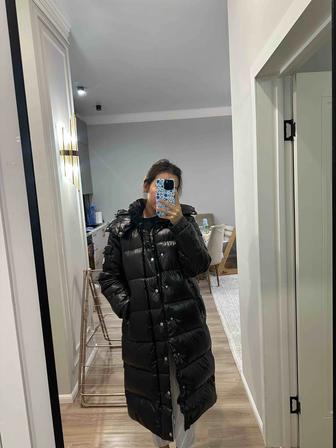 Продаю куртку Moncler