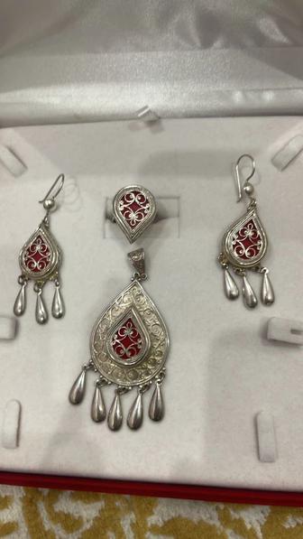 Серебренные украшения