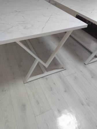 Гостиный стол