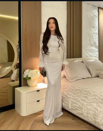 Вечернее платье