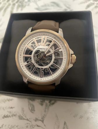 Новые часы Kenneth Cole