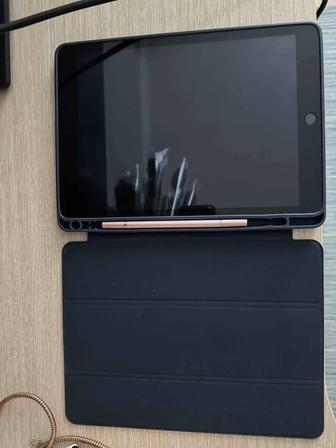 iPad (9 th Generation) space gray 64GB