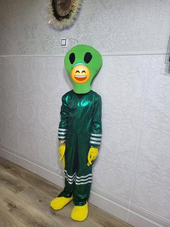 Новогодний костюм инопланетянин, на 7- 8 лет
