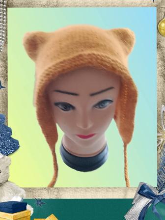 Вязаный чепчик Мишка