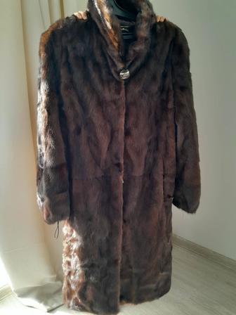 СРОЧНО ПРОДАЕТСЯ ШУБА НОВАЯ