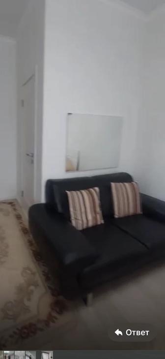 Диван кожаный