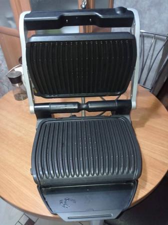 Электрогриль Tefal Optigrill GC712D34.