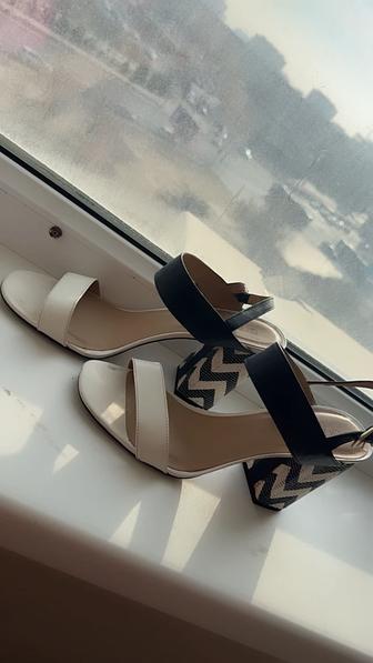 Босоножки 40 размера