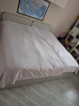 Продам 2 двухспальные кровати с ортопедическими матрасами