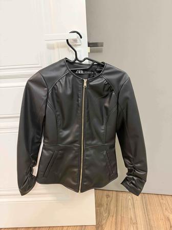 Куртка из экокожи Zara