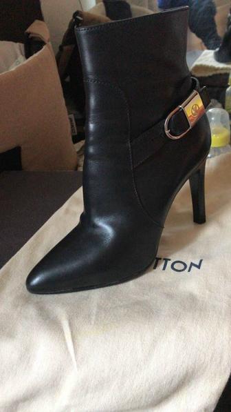 Продам сапоги луи витон