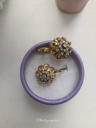 Золотые серьги с бриллиантами