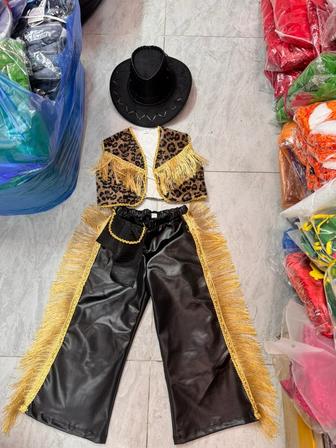 Ковбой девочка и мальчик