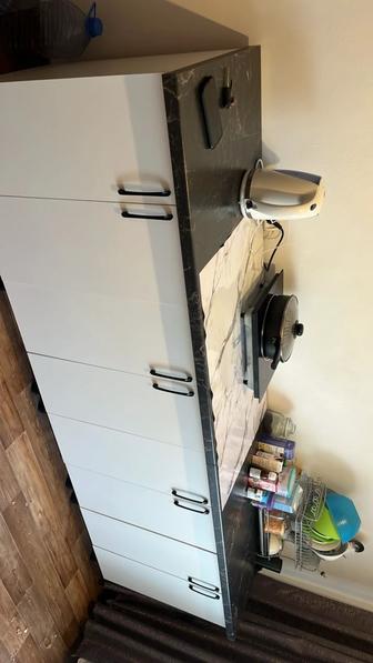 Кухонный шкаф