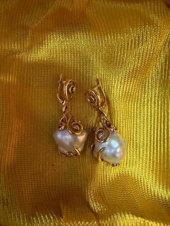 Продам Сережки золото