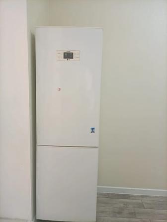 Срочно продается холодильник LG