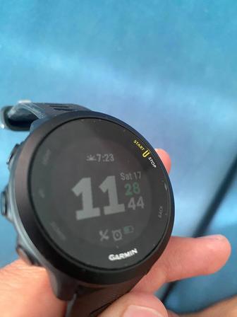 Часы Garmin Forerunner 55