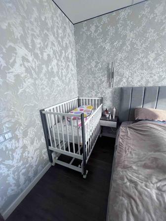 Кроватка и комод