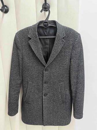 Пальто драповое мужское офисного стиля