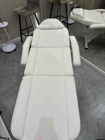 Продается кушетка