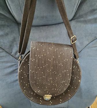 Сумка из х/б шнура ручной работы.