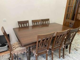 Стол и стулья