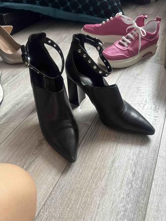 Осенние кожанные, шлепки,кроссовки туфли турция мужские женские