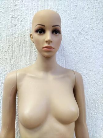 Манекен женский